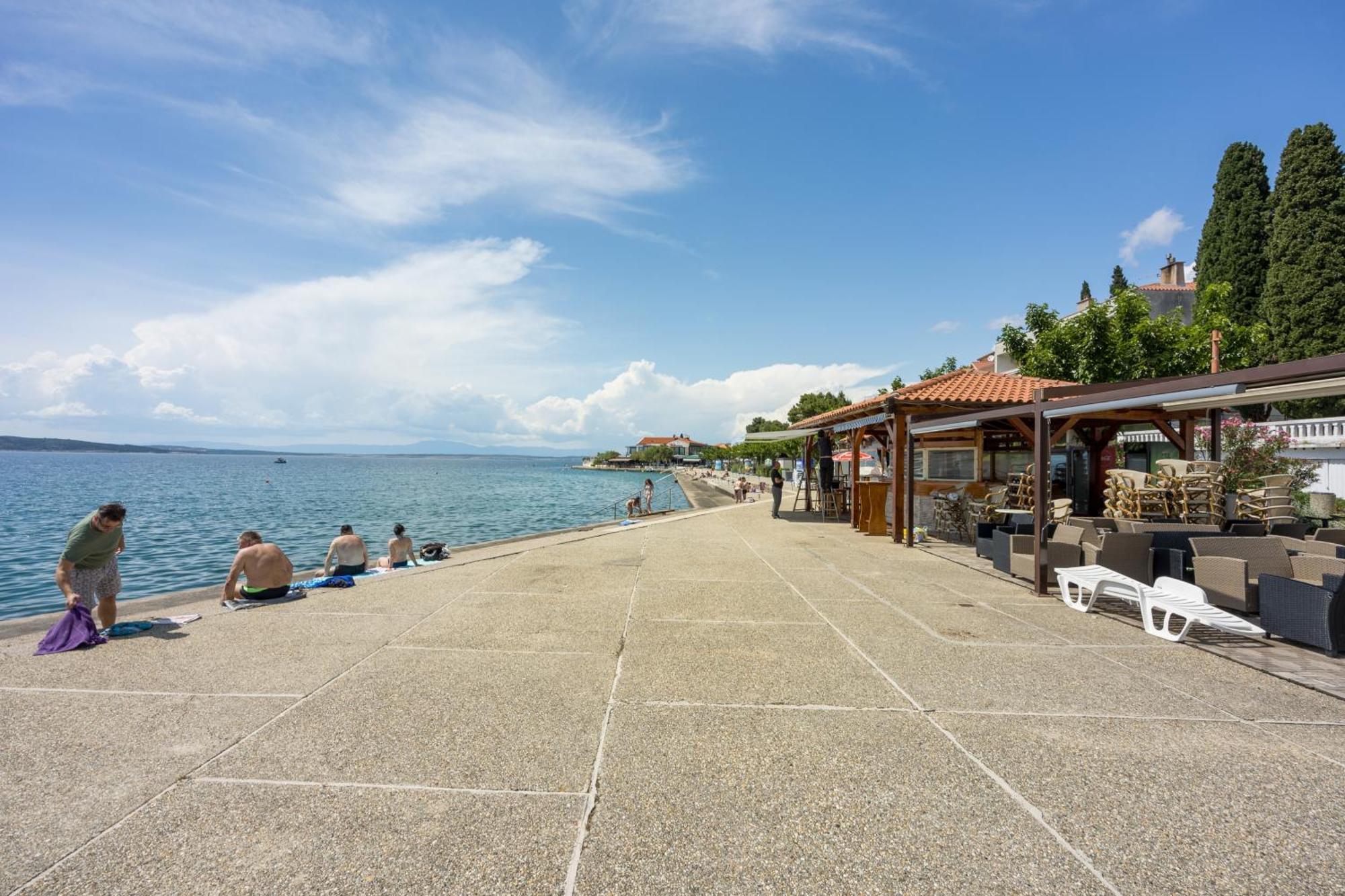 Apartments With A Parking Space Selce, Crikvenica - 5531 Exterior foto